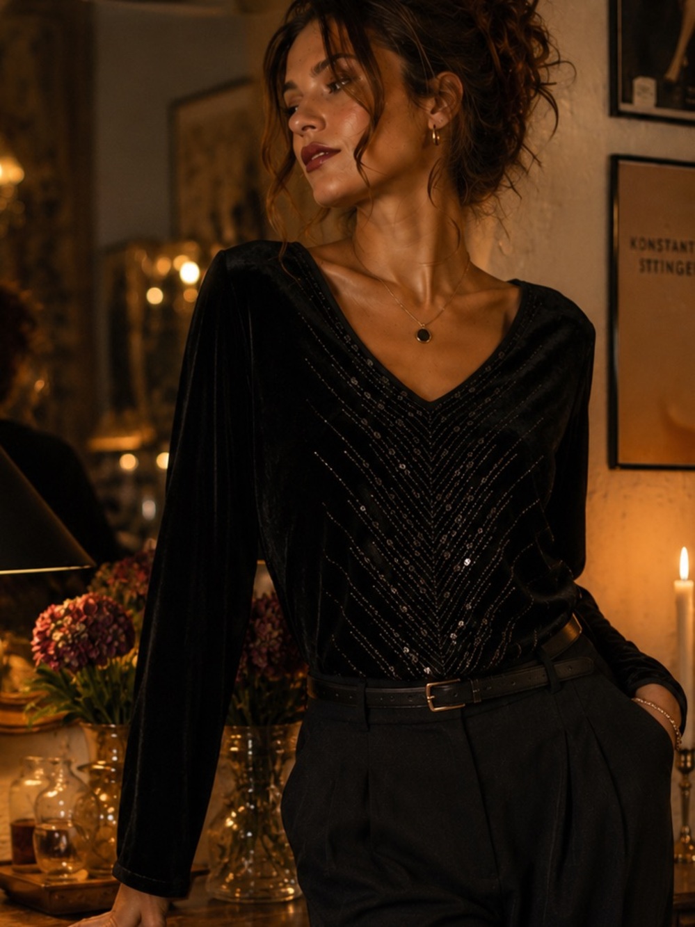 Adrianna Papell Black Sequin Velvet V-Neck Top 90s Boho Art Deco Size L